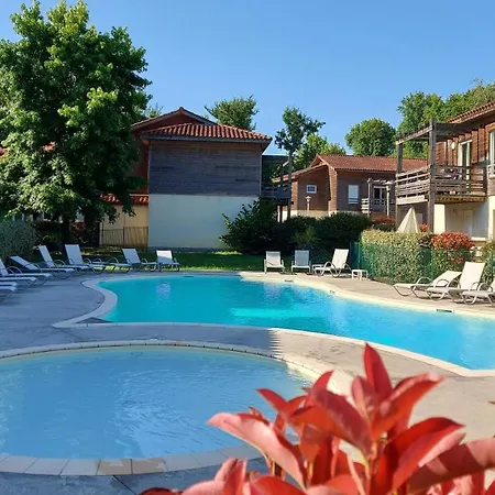 Apartment T2, 50m Du Lac, Piscine, Wifi, Jardin Terrasse Sans Vis-a-vis, 1 A 4 Pers *