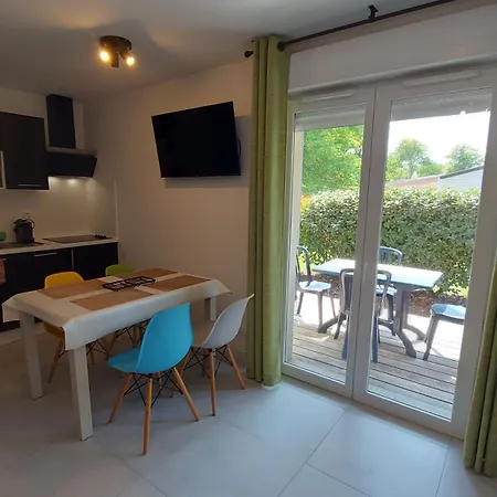 Apartment T2, 50m Du Lac, Piscine, Wifi, Jardin Terrasse Sans Vis-a-vis, 1 A 4 Pers *