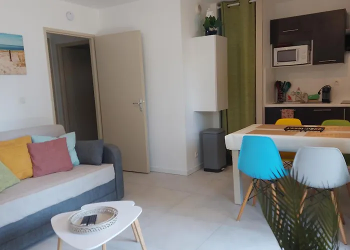 Appartement T2, 50m Du Lac, Piscine, Wifi, Jardin Terrasse Sans Vis-à-vis, 1 à 4 Pers Aureilhan (Landes)