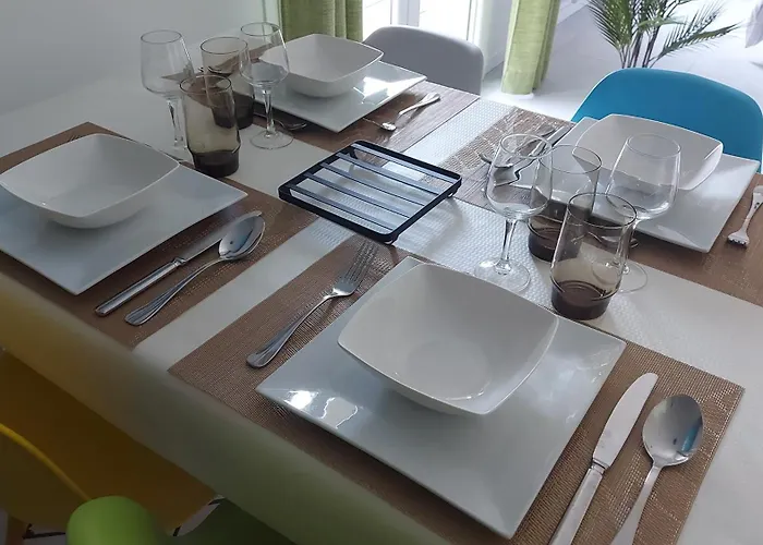 T2, 50m Du Lac, Piscine, Wifi, Jardin Terrasse Sans Vis-a-vis, 1 A 4 Pers Apartmán *